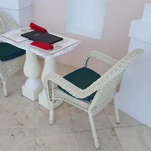 Ocean West Boutique Hotel Nassau